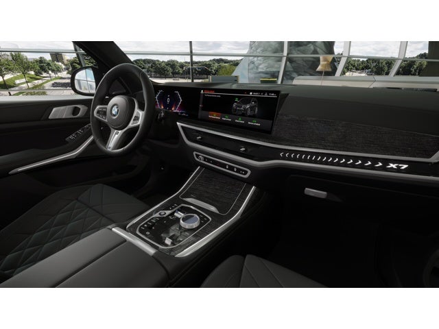 2026 BMW X7 Base