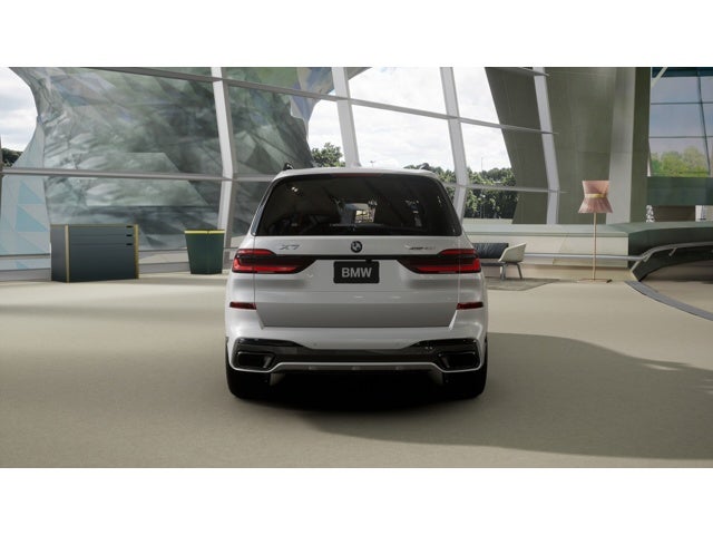 2027 BMW X7 Base
