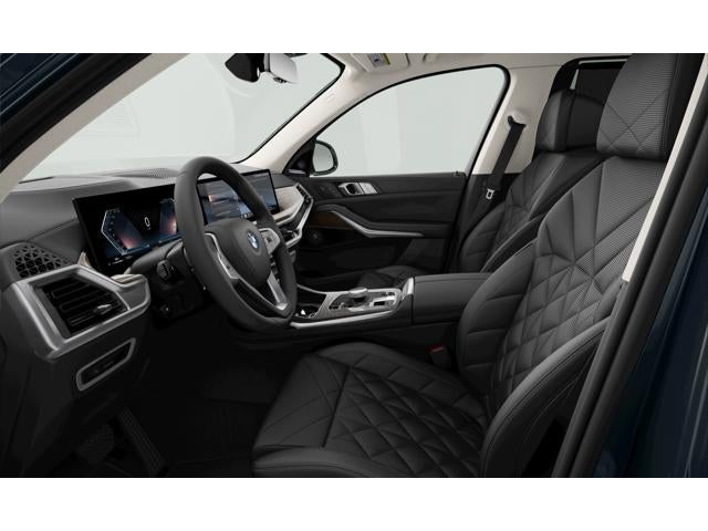 2027 BMW X7 Base