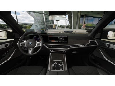 2026 BMW X7 Base