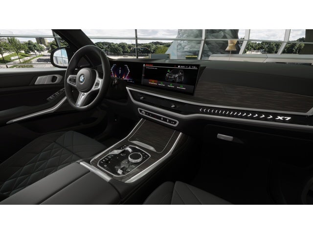 2026 BMW X7 Base