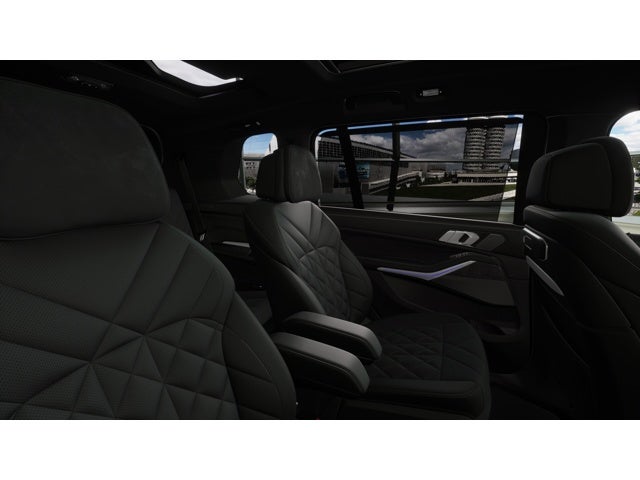 2027 BMW X7 Base