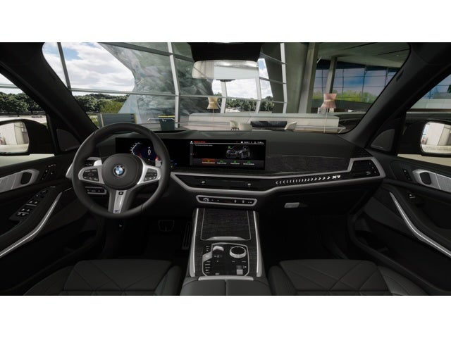 2026 BMW X7 Base