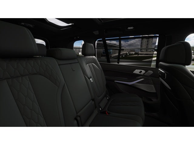 2027 BMW X7 Base