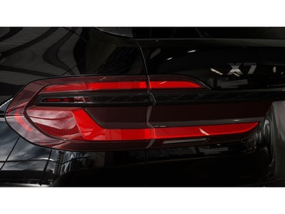 2027 BMW X7 Base
