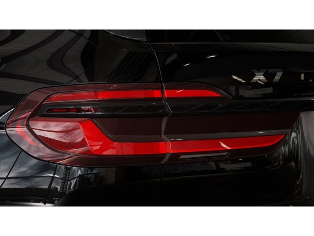2027 BMW X7 Base