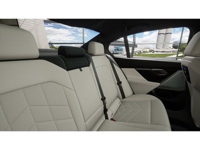 2027 BMW 550e Base