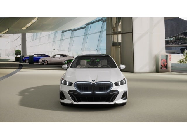 2027 BMW 550e Base