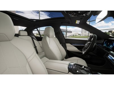 2027 BMW 550e Base