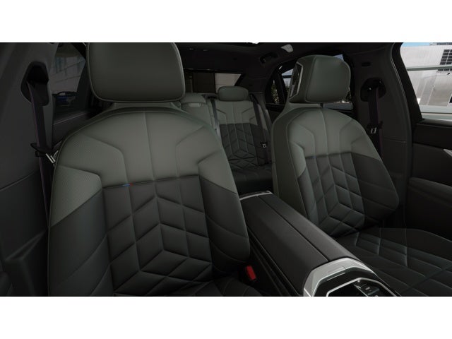 2026 BMW 740i Base