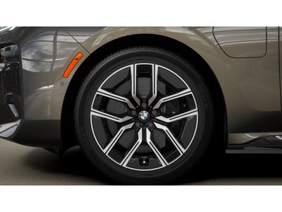 2026 BMW 750e xDrive Base