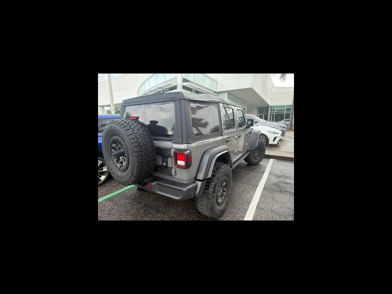 2022 Jeep Wrangler Unlimited Willys