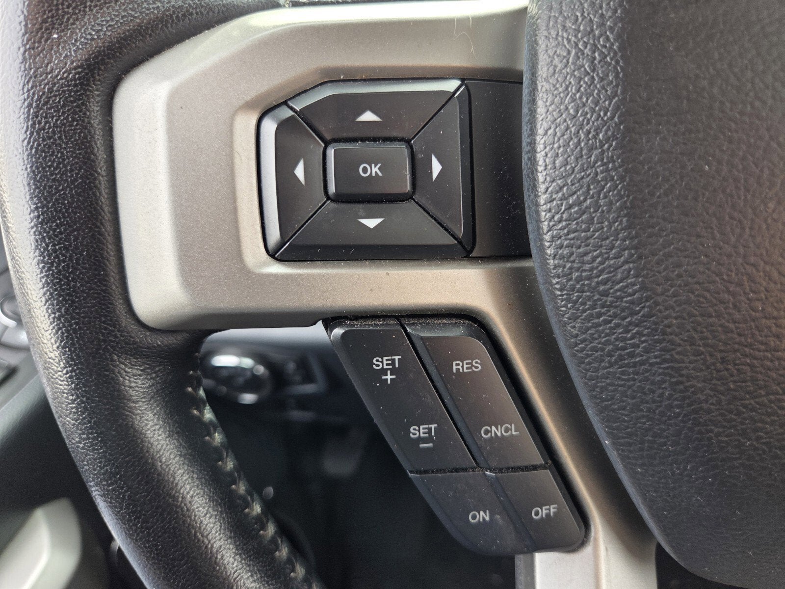 2022 Ford Super Duty F-250 SRW LARIAT