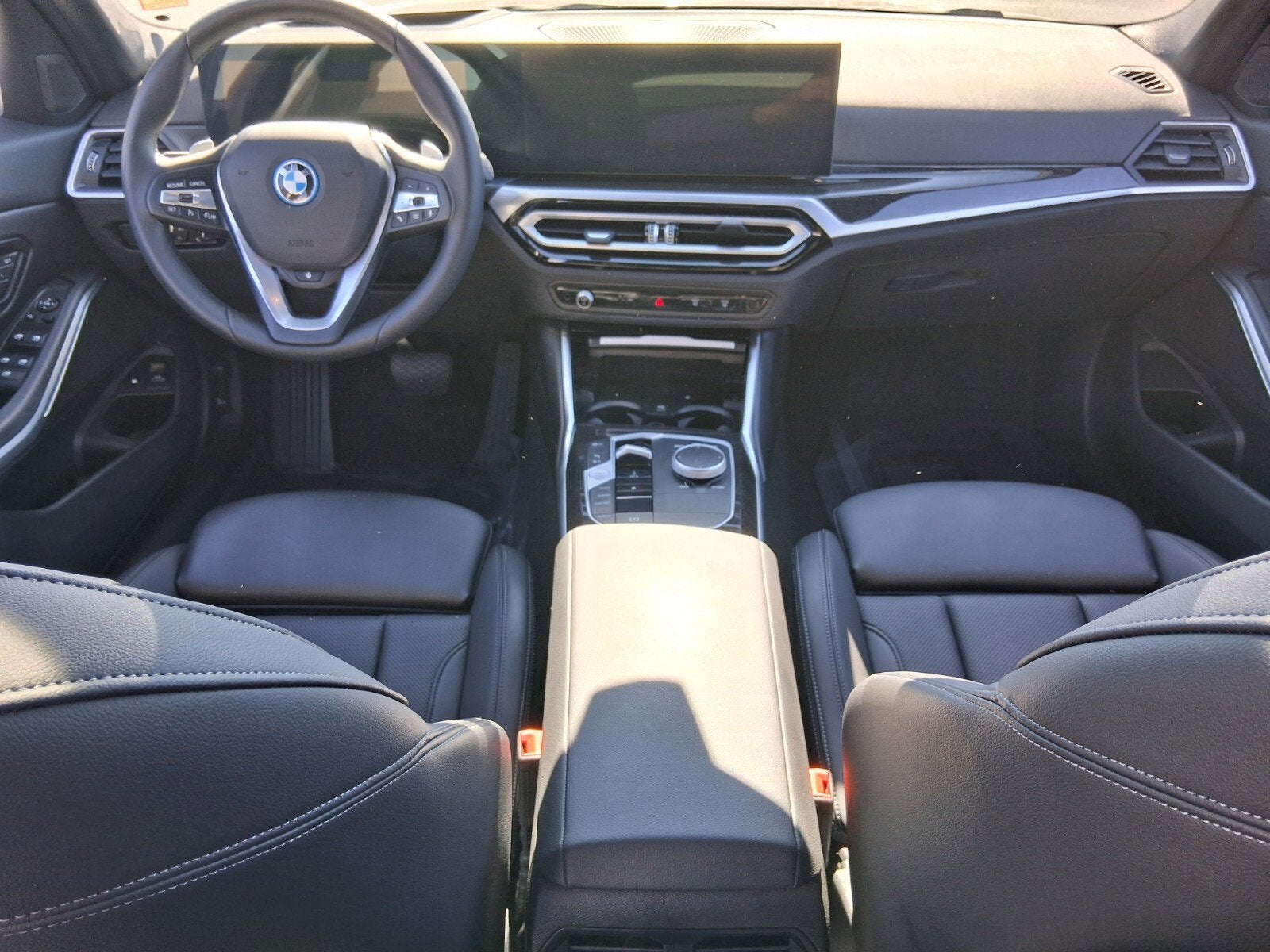 2023 BMW 3 Series 330e xDrive