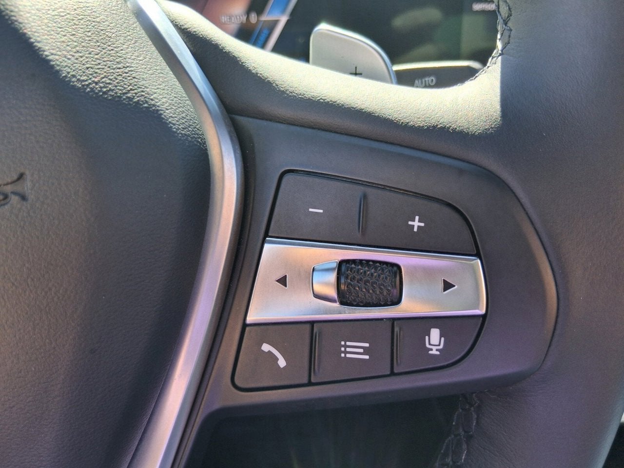 2023 BMW 3 Series 330e xDrive