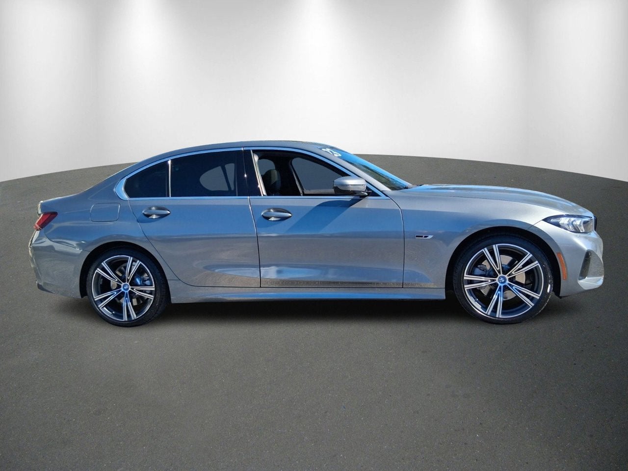 2023 BMW 3 Series 330e xDrive