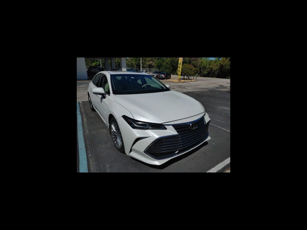 2019 Toyota Avalon Base