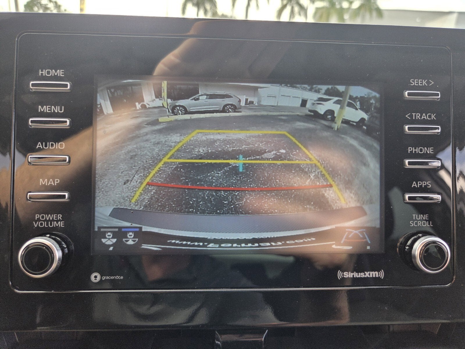 2024 Toyota Camry Hybrid LE