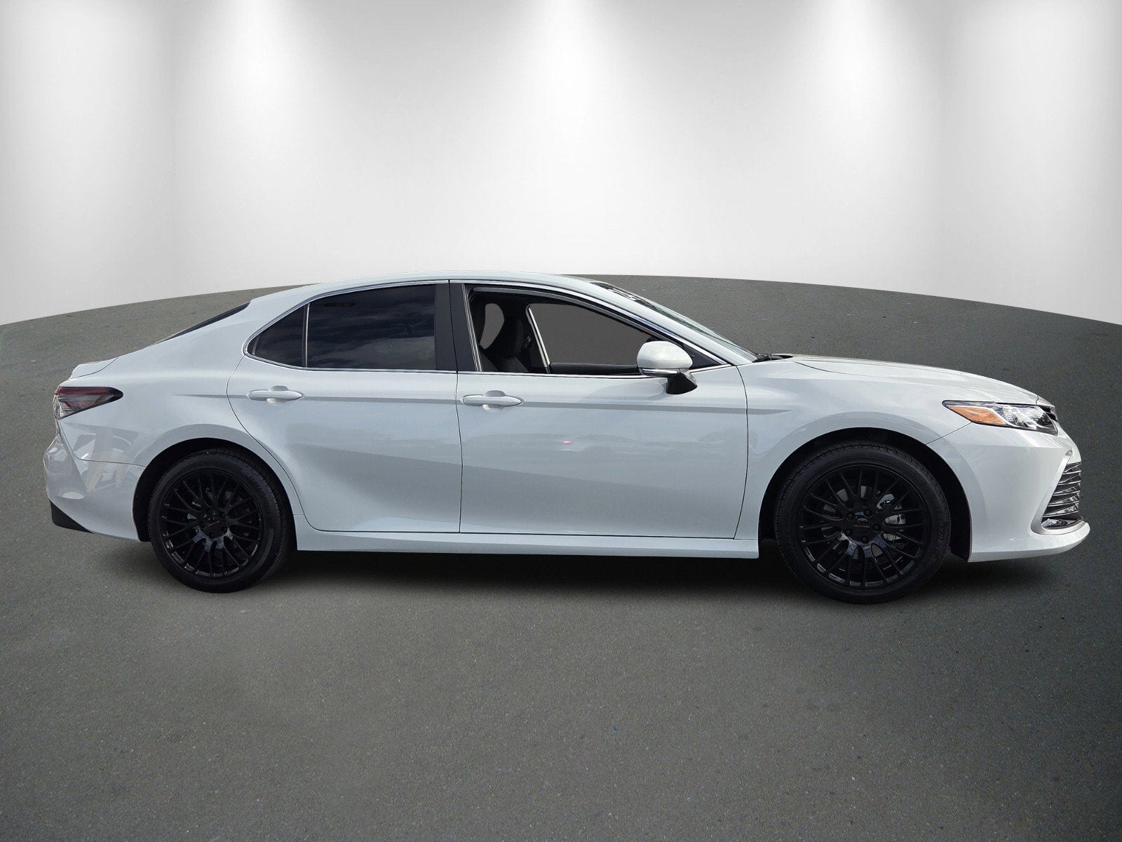 2024 Toyota Camry Hybrid LE