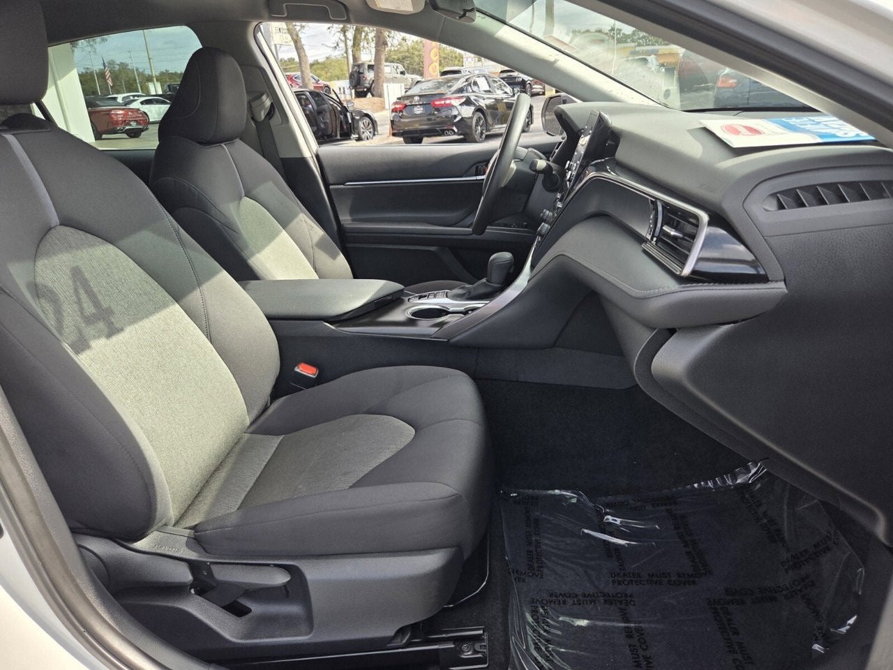 2024 Toyota Camry Hybrid LE