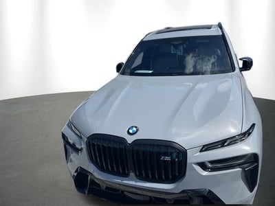 2024 BMW X7 M60i