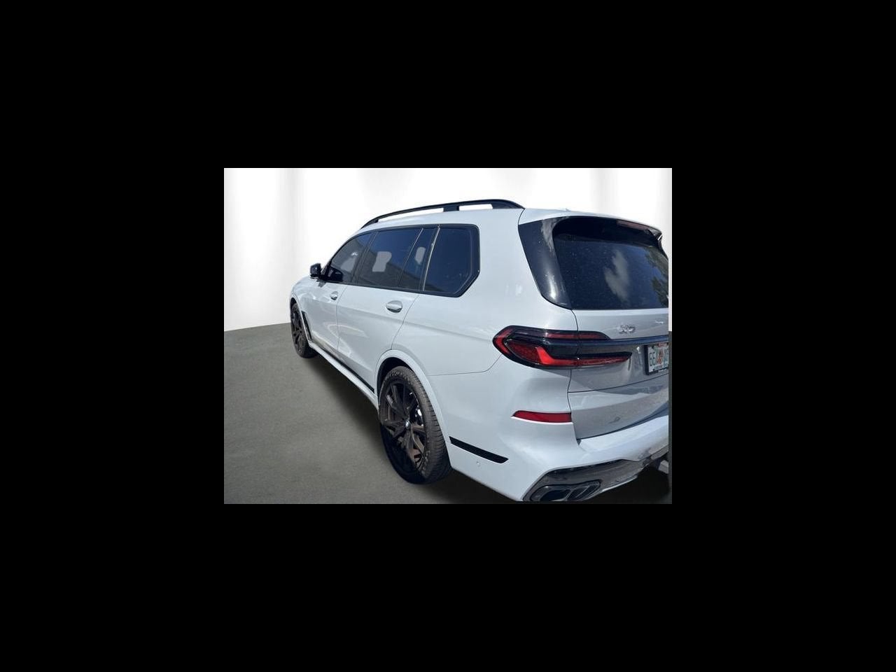 2024 BMW X7 M60i