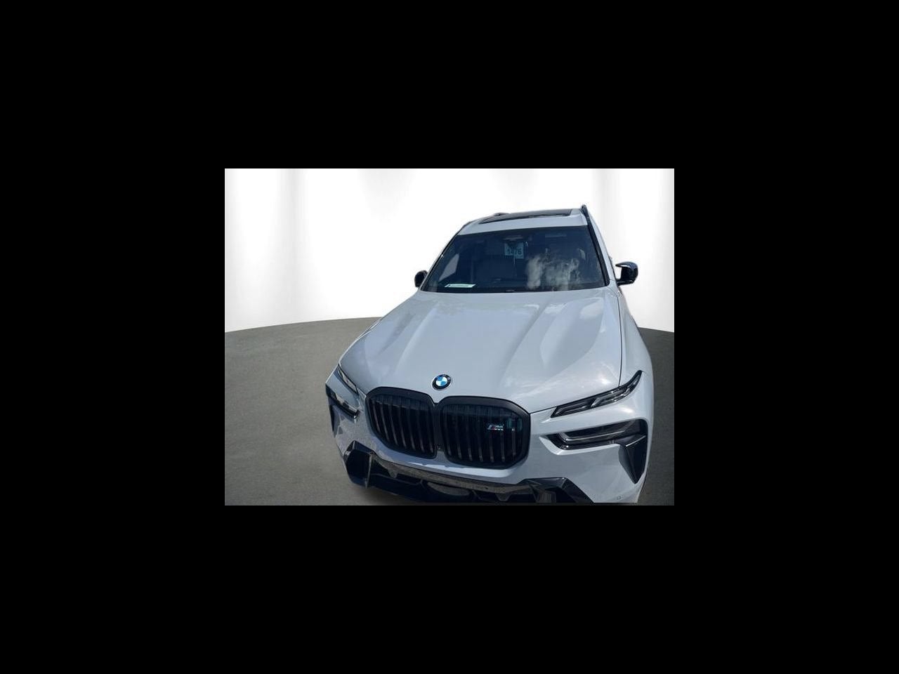 2024 BMW X7 M60i