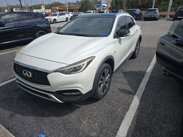 2018 INFINITI QX30 Premium
