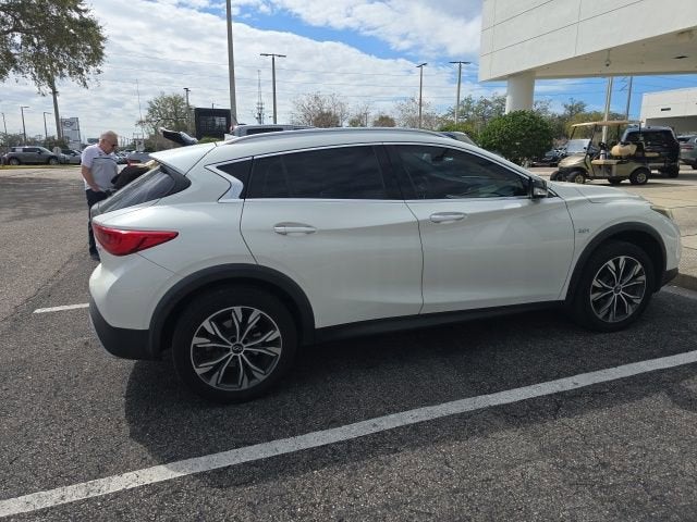 2018 INFINITI QX30 Premium