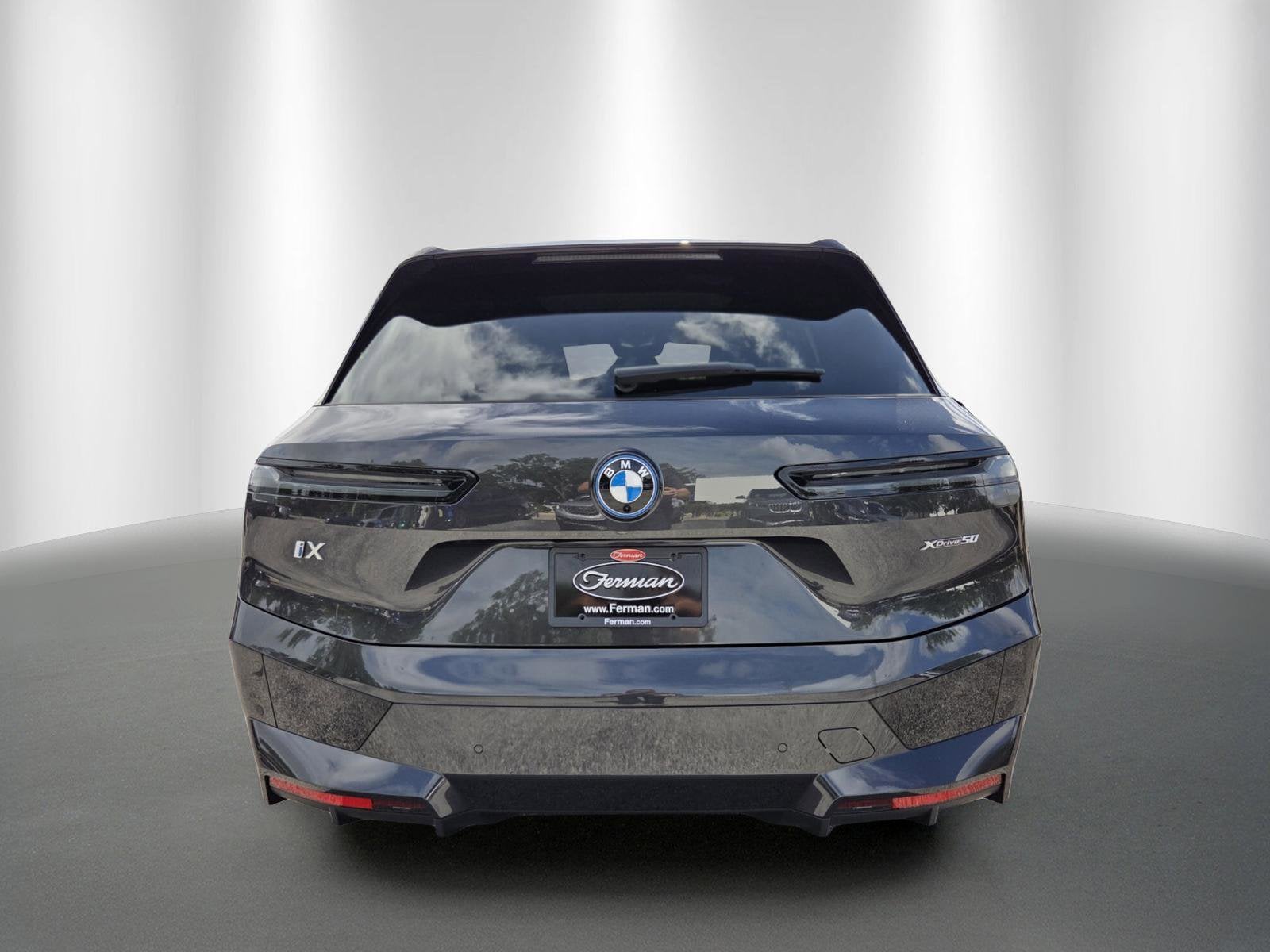 2025 BMW iX xDrive50