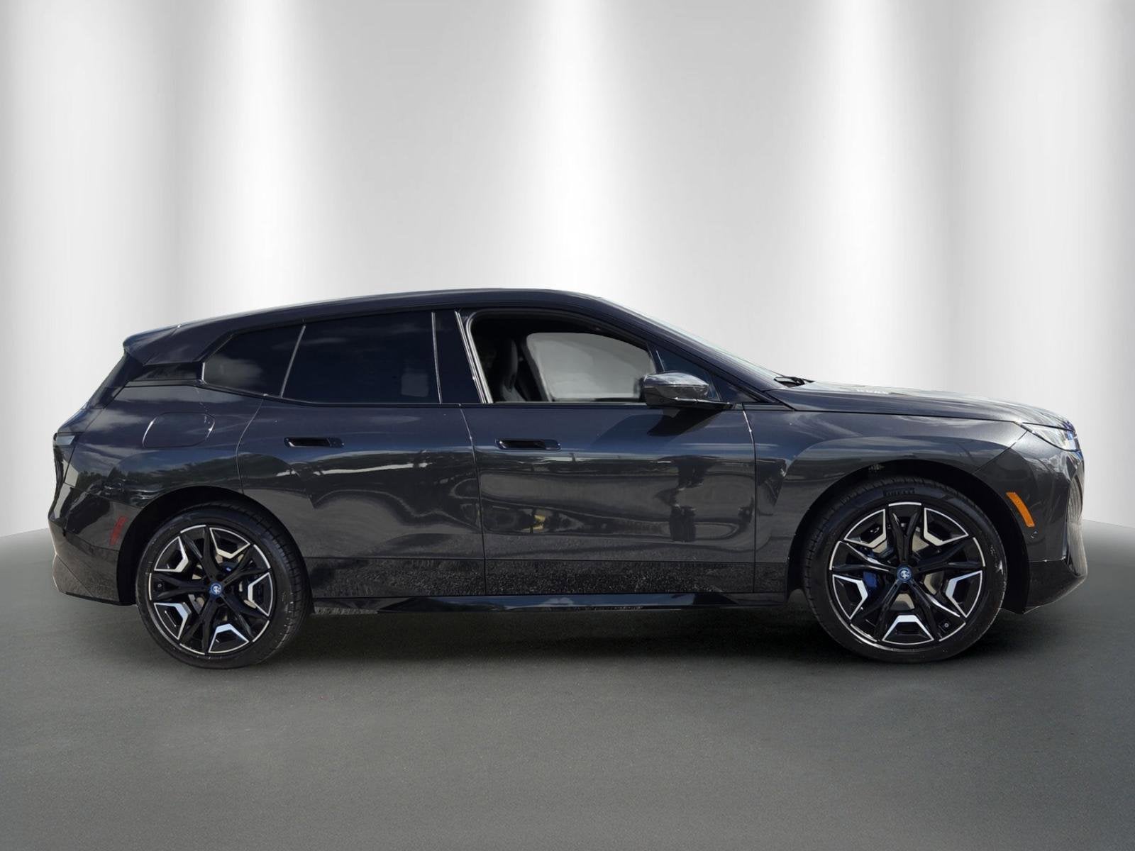 2025 BMW iX xDrive50