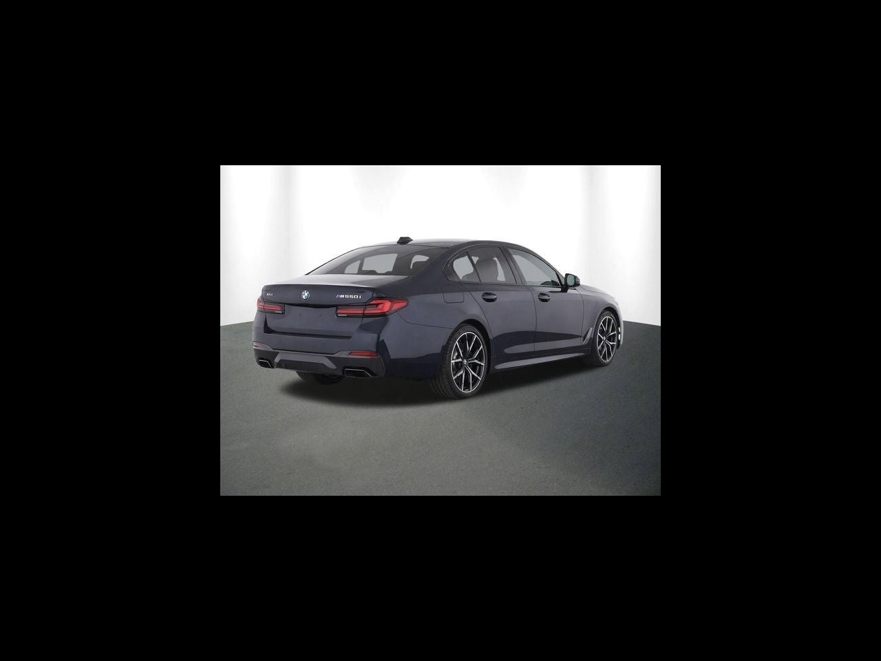 2021 BMW 5 Series M550i xDrive