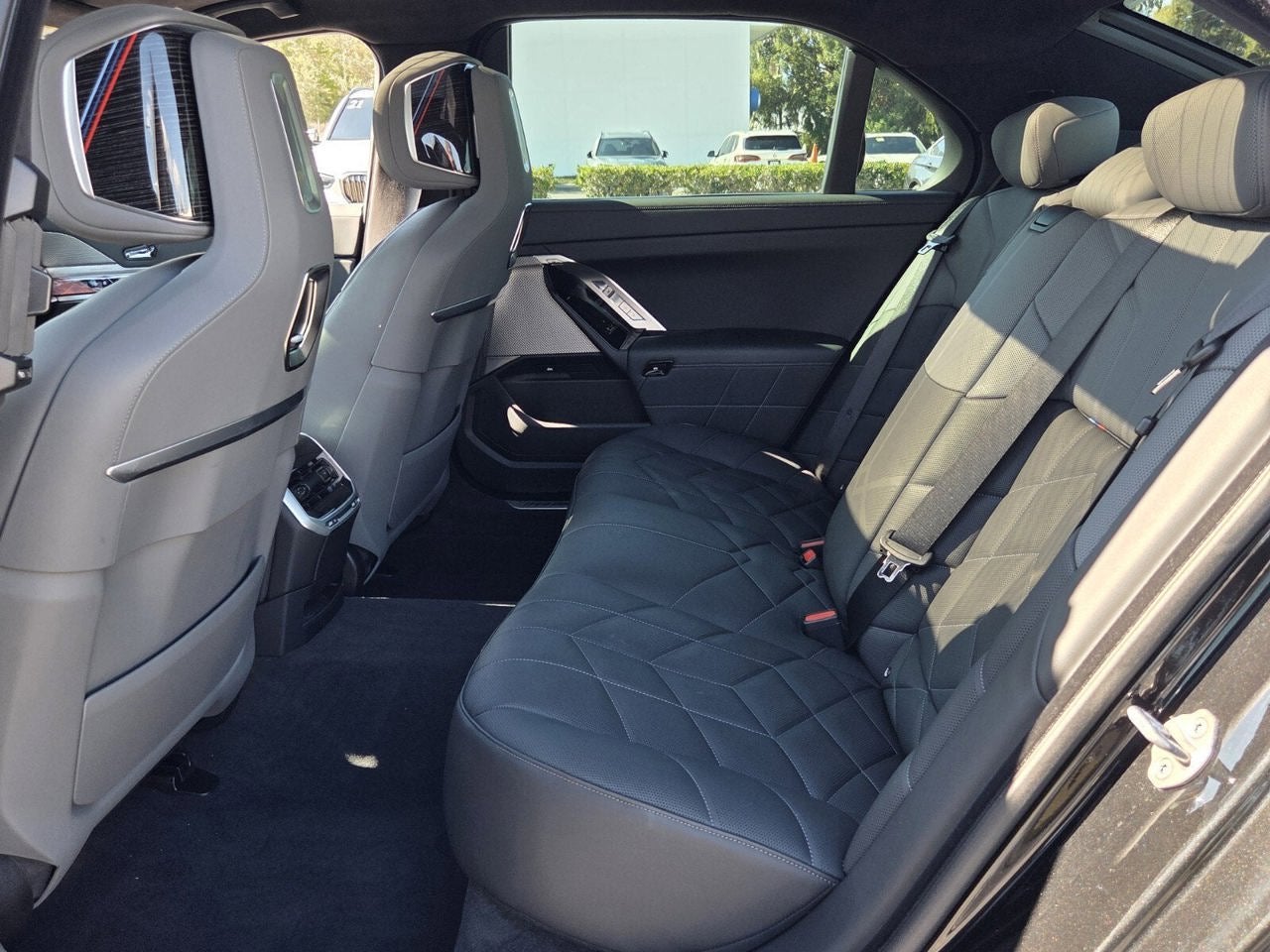 2024 BMW 7 Series 760i xDrive