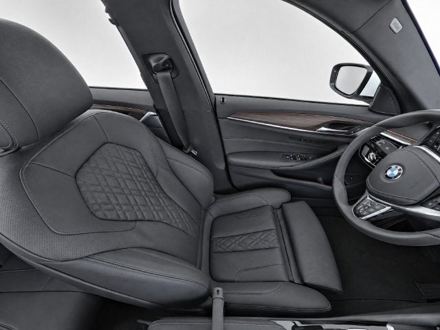 2023 BMW 5 Series 530i