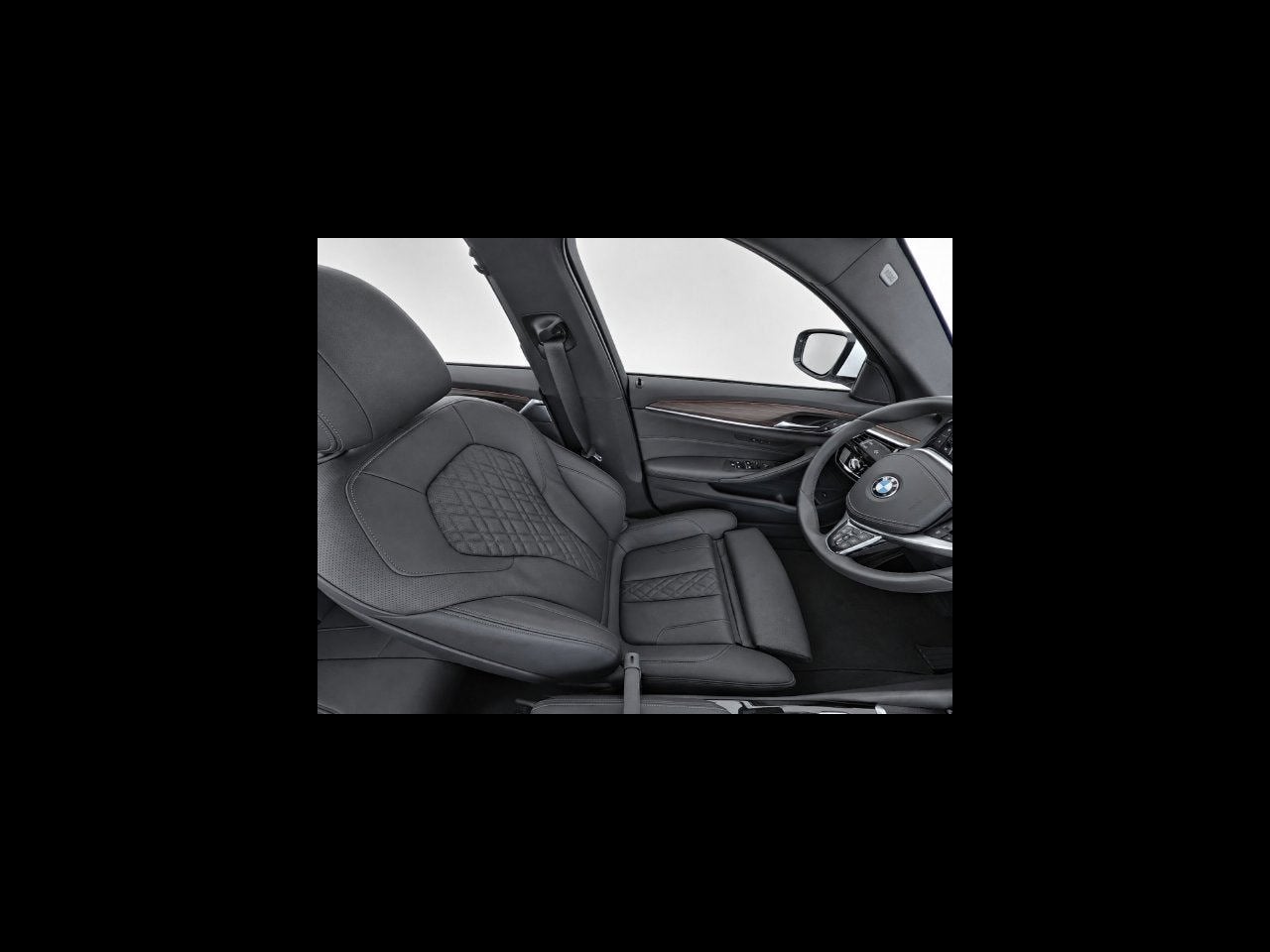 2023 BMW 5 Series 530i
