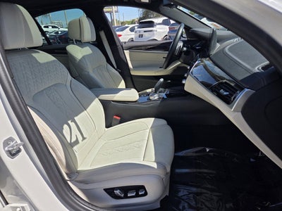 2021 BMW 5 Series 540i