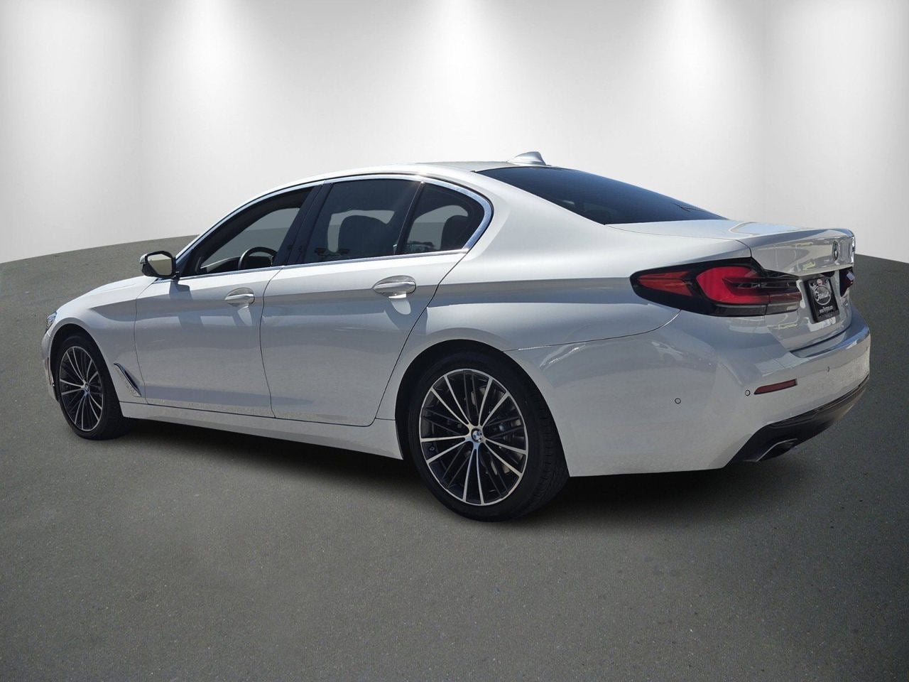 2021 BMW 5 Series 540i
