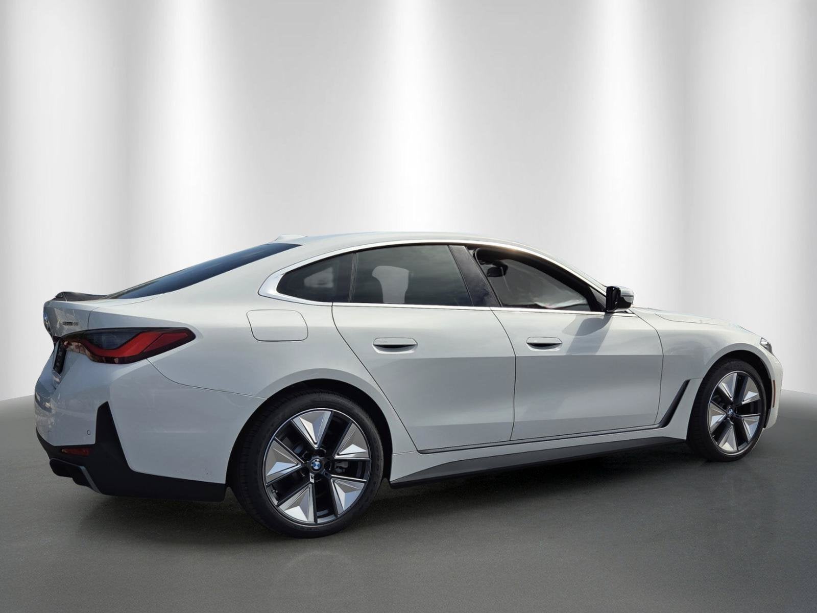 2026 BMW i4 eDrive40