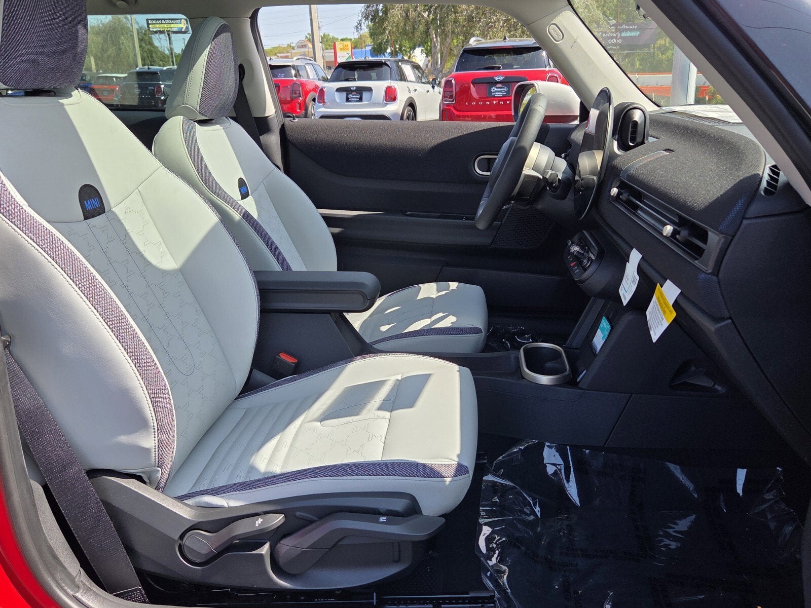 2026 MINI 2 DOOR SIGNATURE PLUS