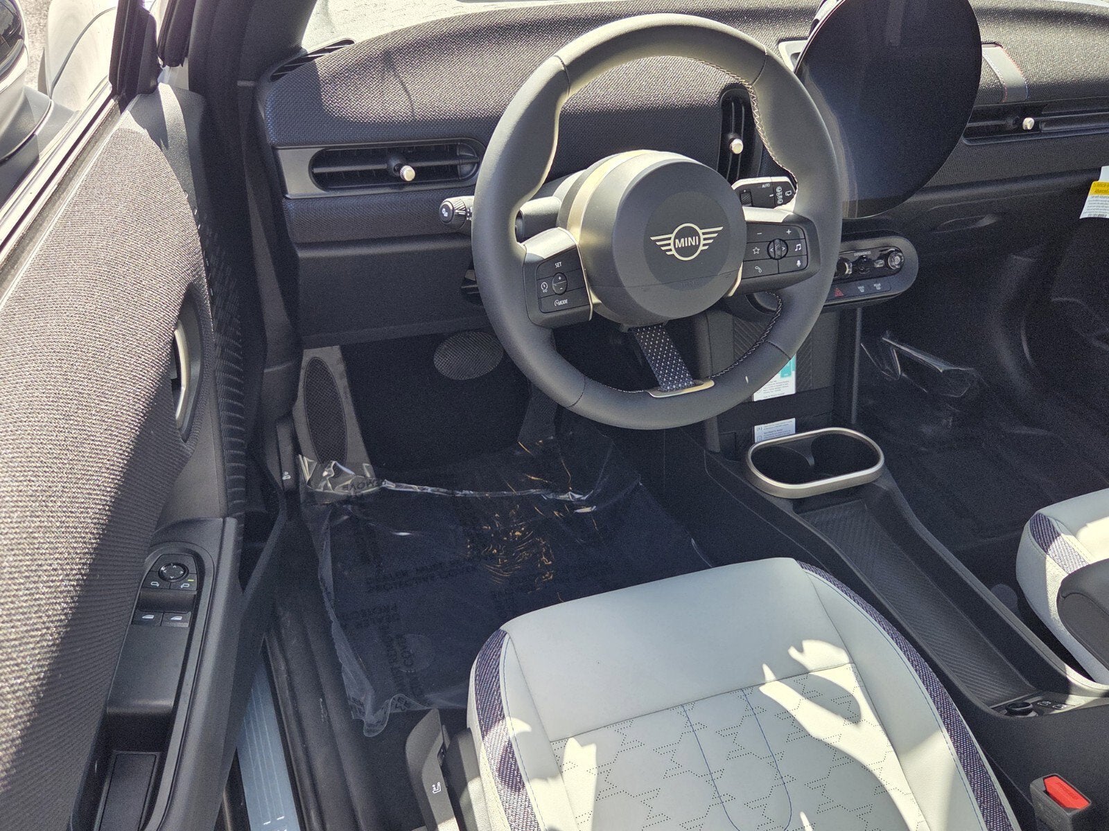 2026 MINI Hardtop 2 Door Cooper Oxford Edition