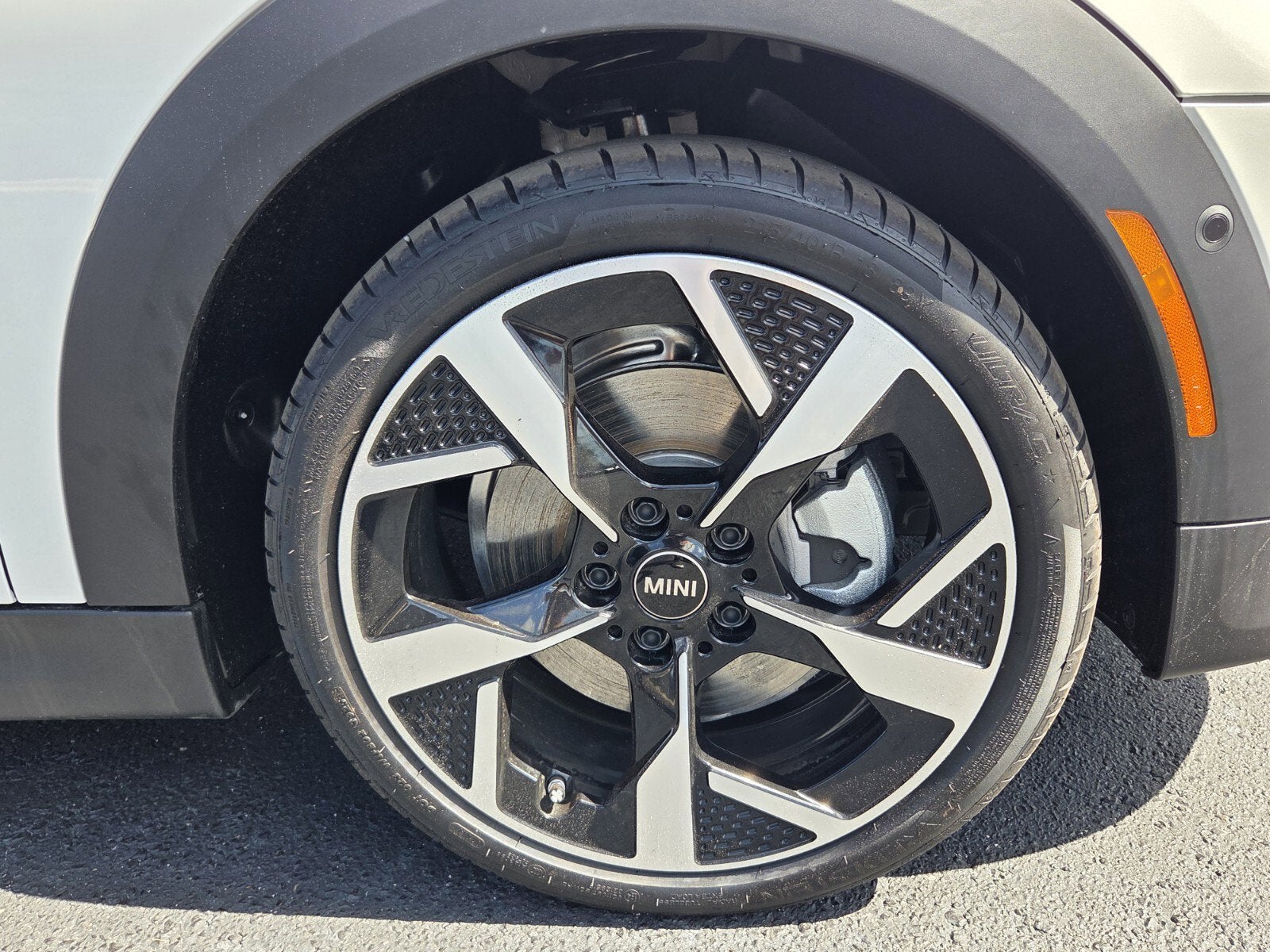 2026 MINI Hardtop 2 Door Cooper Oxford Edition