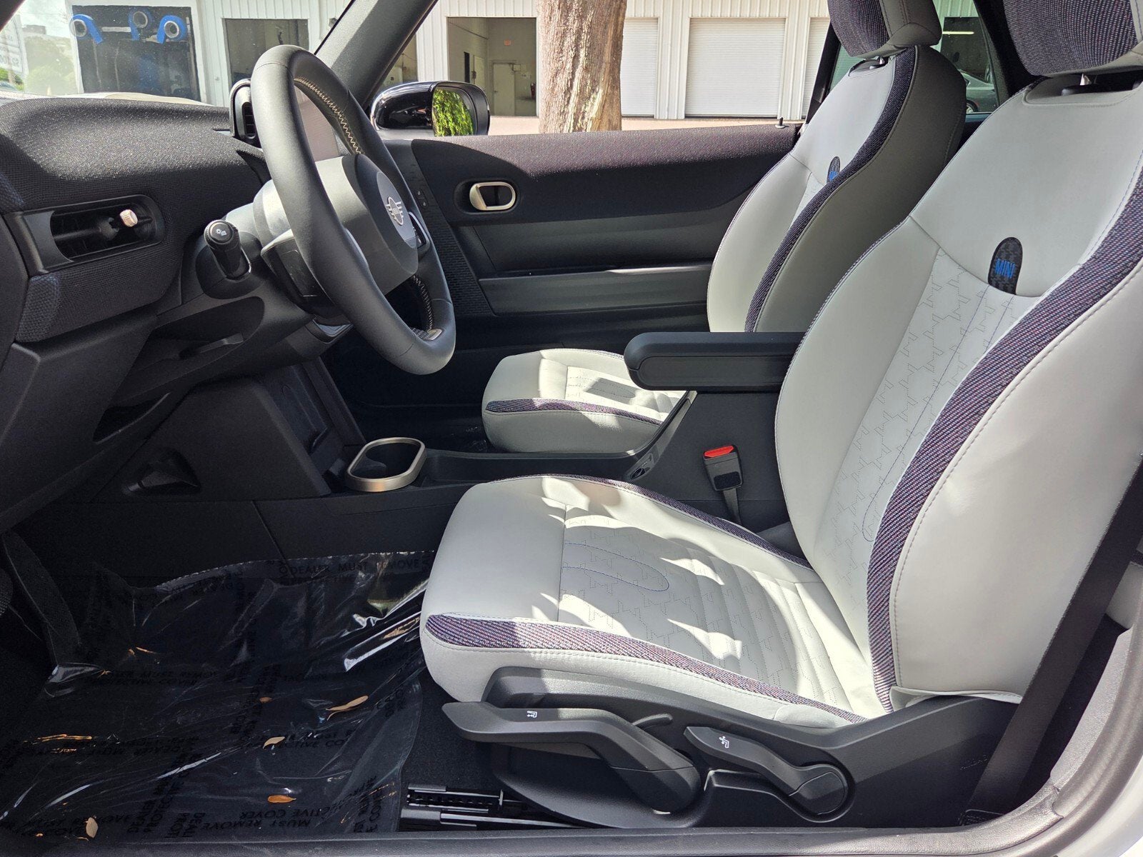 2026 MINI CONVERTIBLE SIGNATURE PLUS