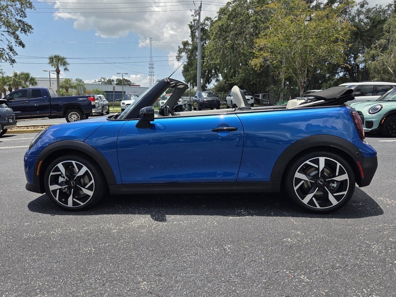2026 MINI CONVERTIBLE ICONIC