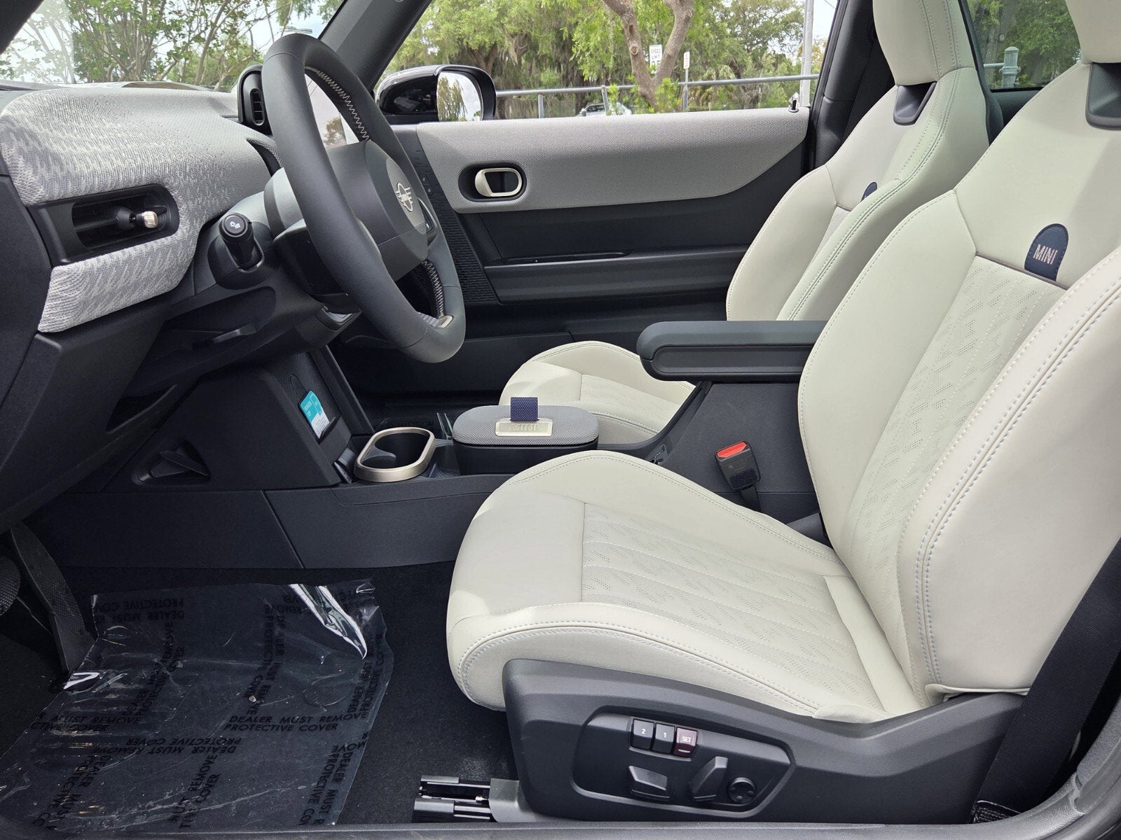 2026 MINI 2 DOOR ICONIC