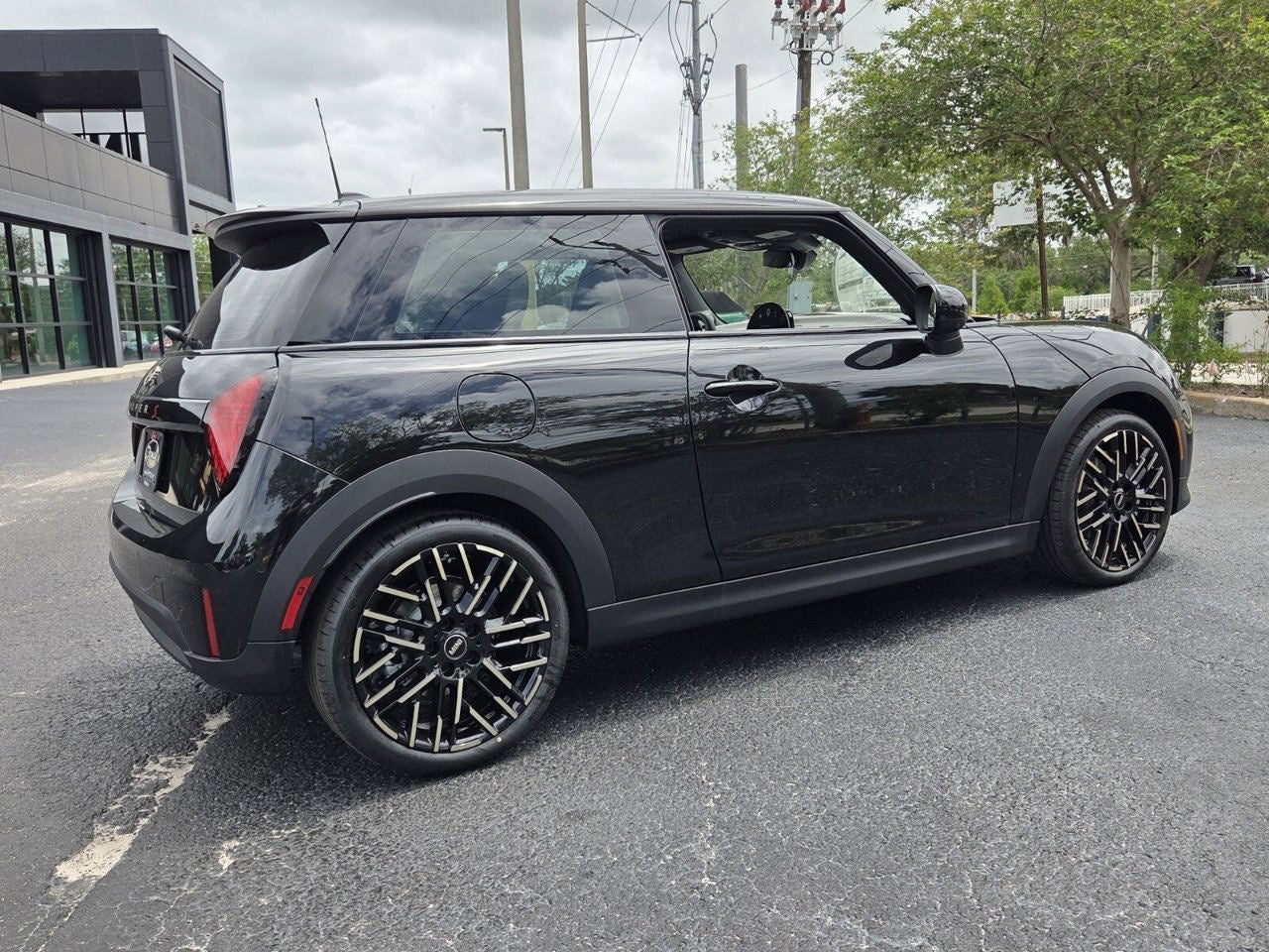 2026 MINI 2 DOOR ICONIC