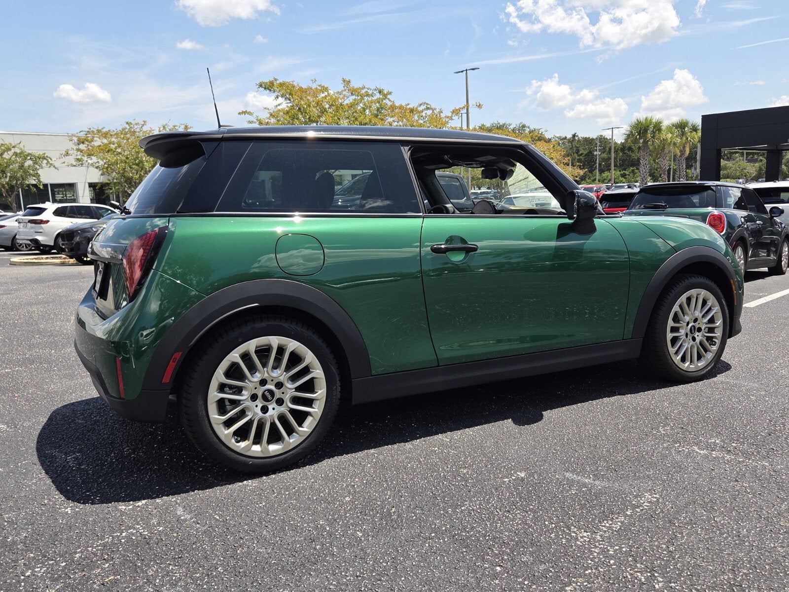 2026 MINI 2 DOOR ICONIC