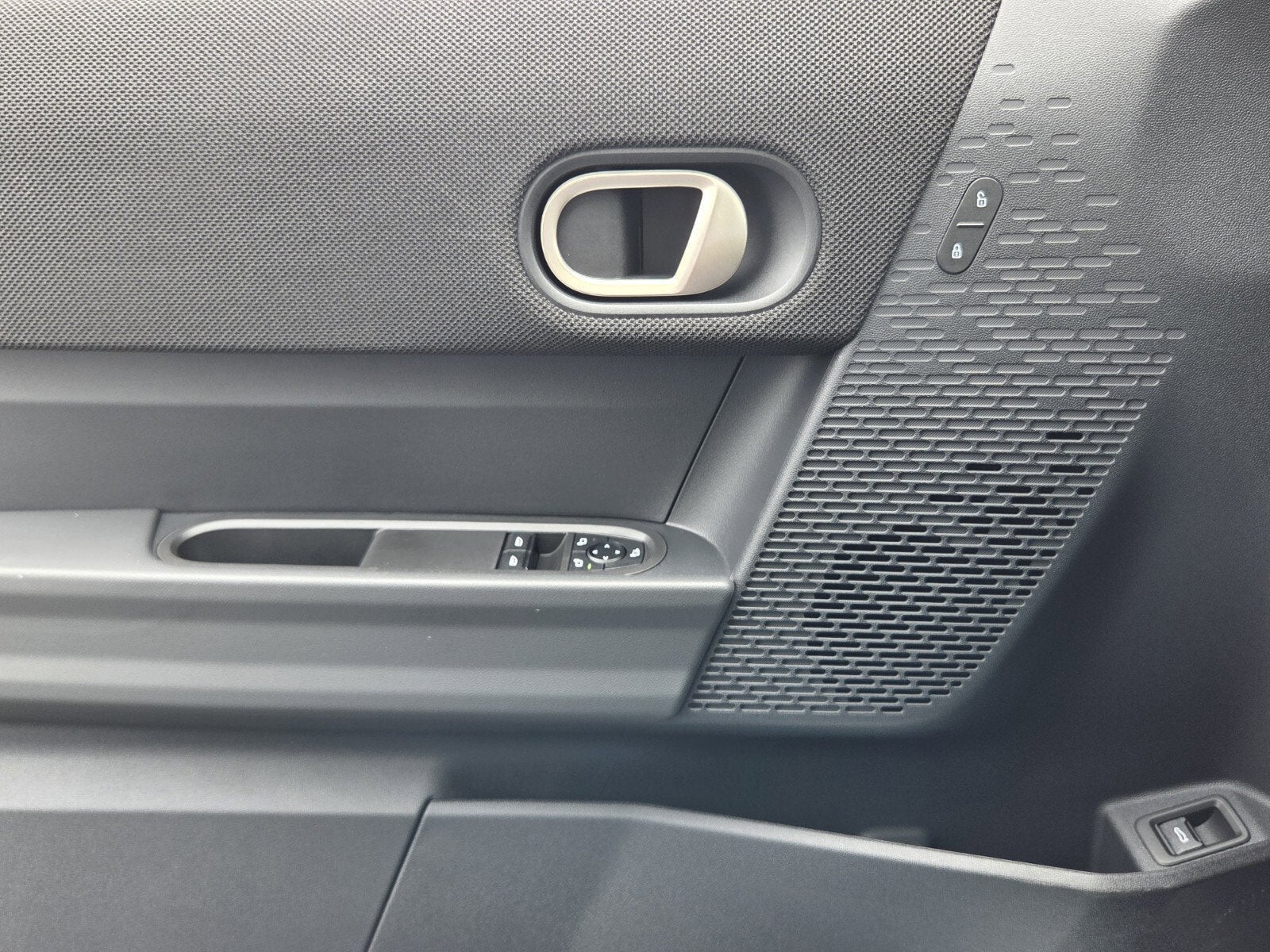 2026 MINI 2 DOOR ICONIC