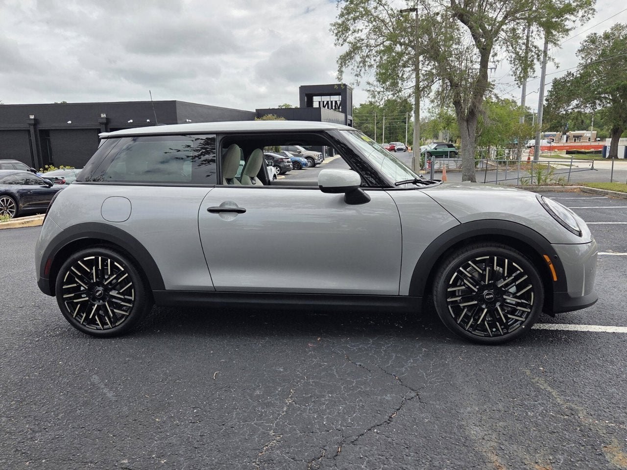 2026 MINI 2 DOOR ICONIC