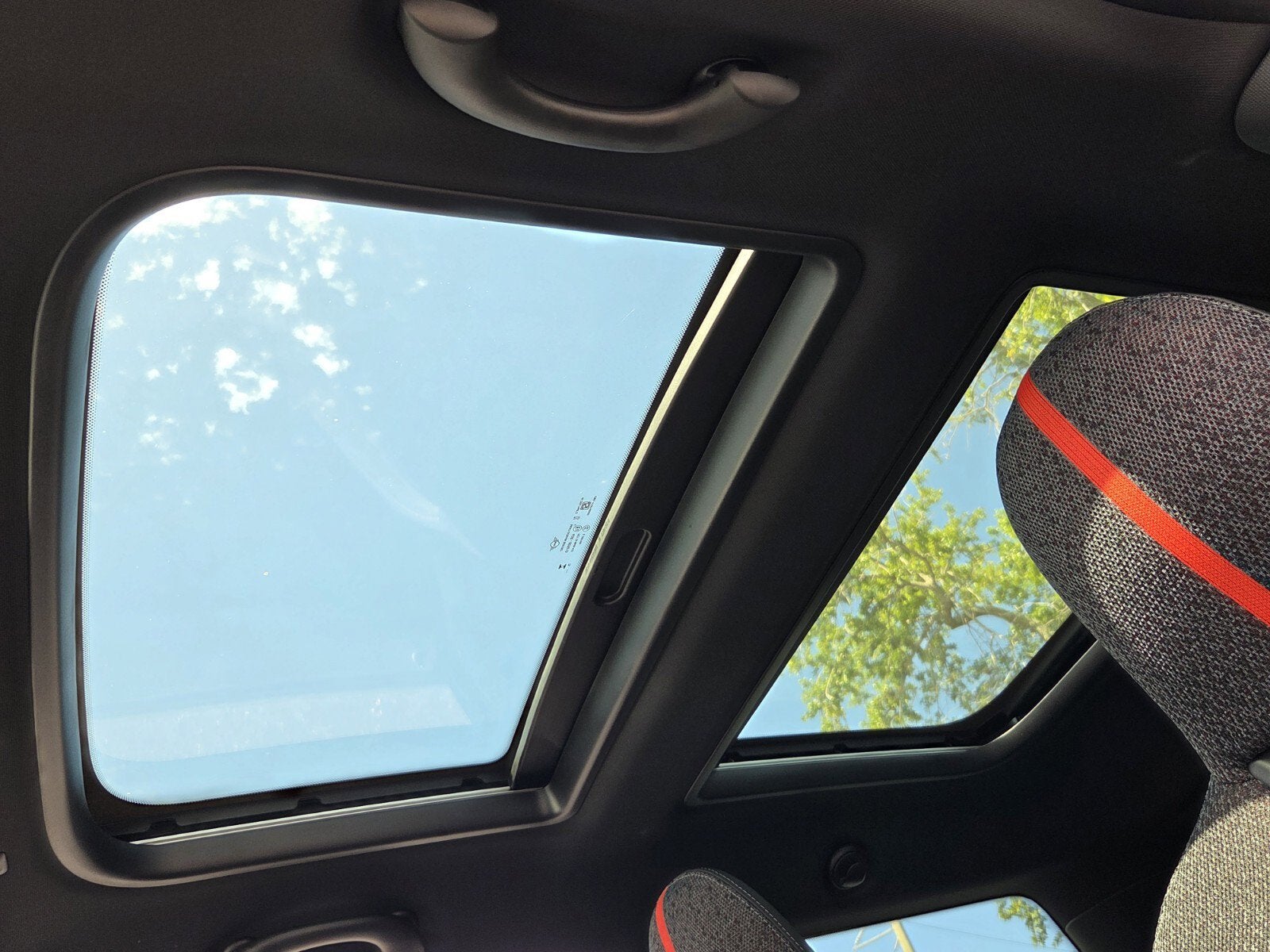 2026 MINI 2 DOOR ICONIC