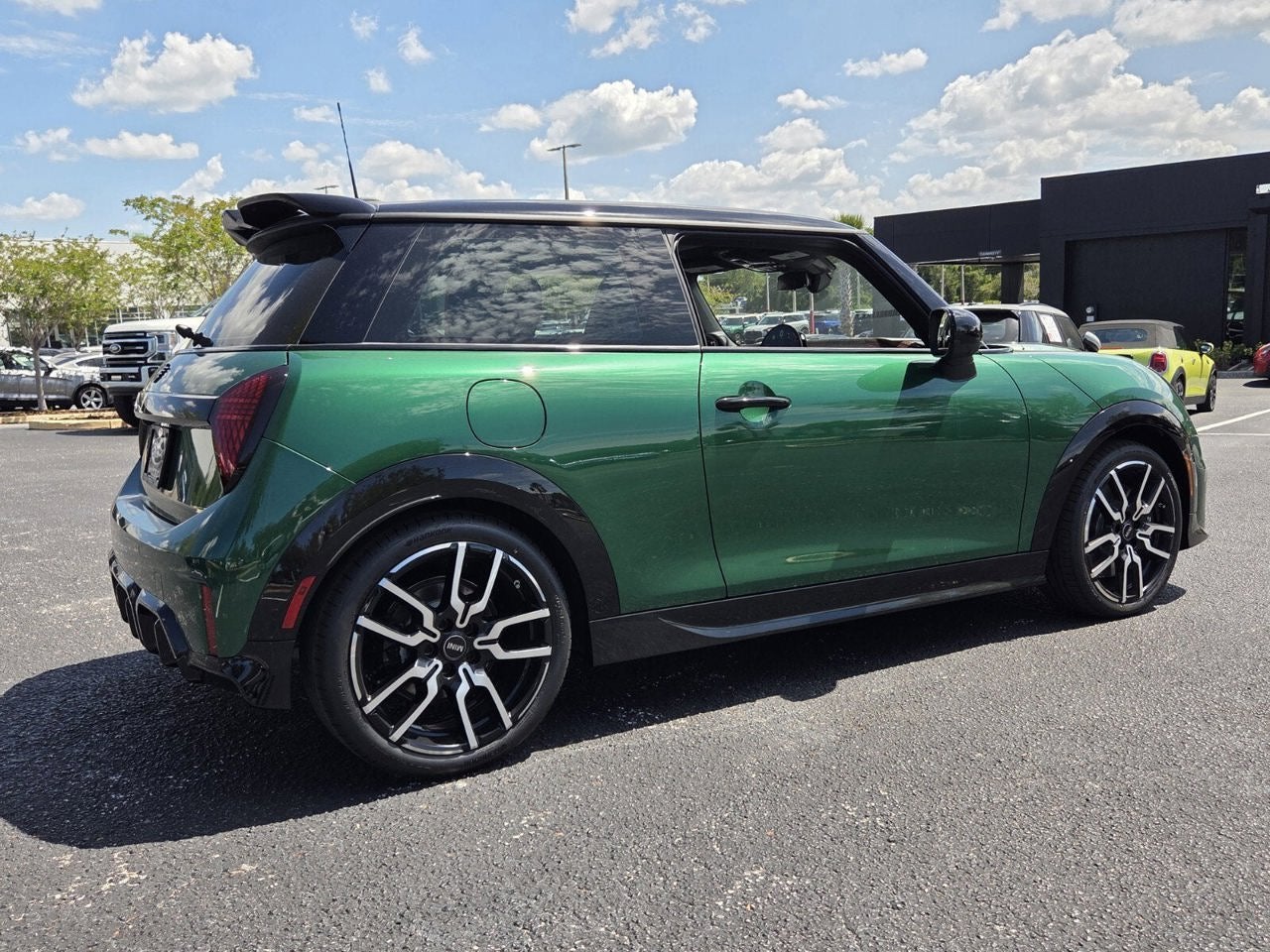 2026 MINI 2 DOOR ICONIC